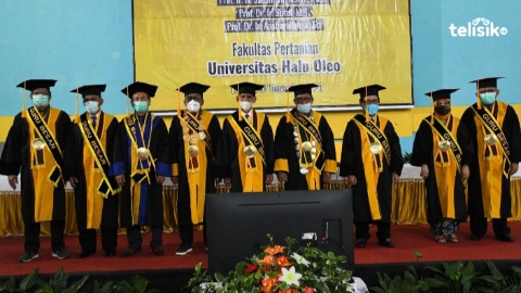 Rektor UHO Kukuhkan Empat Guru Besar Fakultas Pertanian