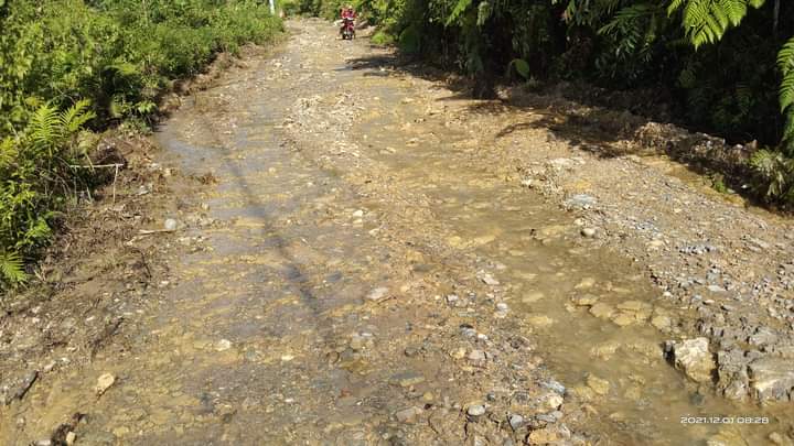 Rusak Parah, Jalan Trans Sulawesi di Kolut Mulai Dibenahi