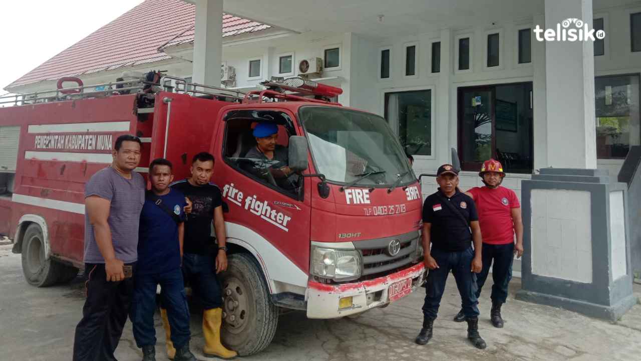 Sering Mogok, Armada Damkar Diparkir di Kantor DPRD Muna