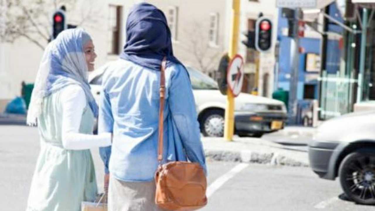 Tidak Halal Seorang Muslim Mendiamkan Saudaranya Lebih dari 3 Hari