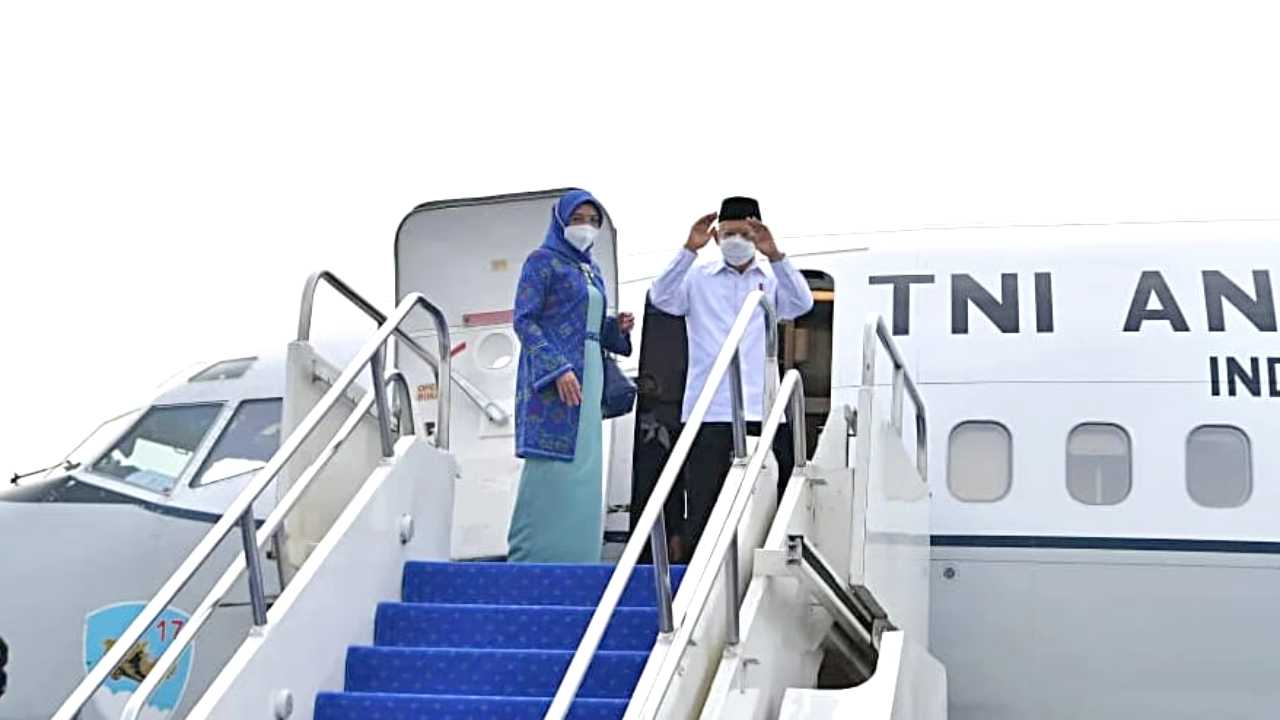 Wapres Ma'ruf Amin ke Lumajang, Tinjau Posko Pengungsian Erupsi Semeru