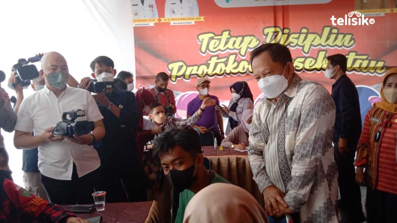 Warga Kendari ke Mendagri: Apa Efek Vaksin Pak ?