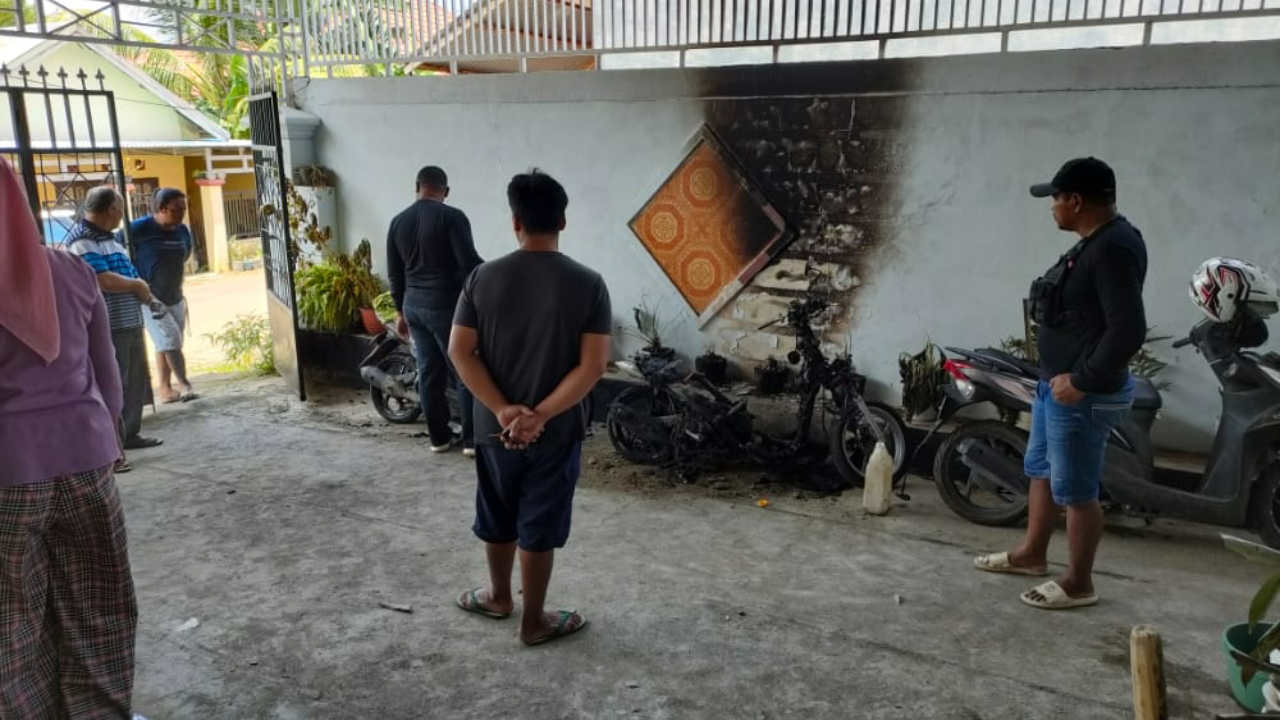 4 Unit Kenderaan Bermotor Milik Warga Baubau Dibakar OTK