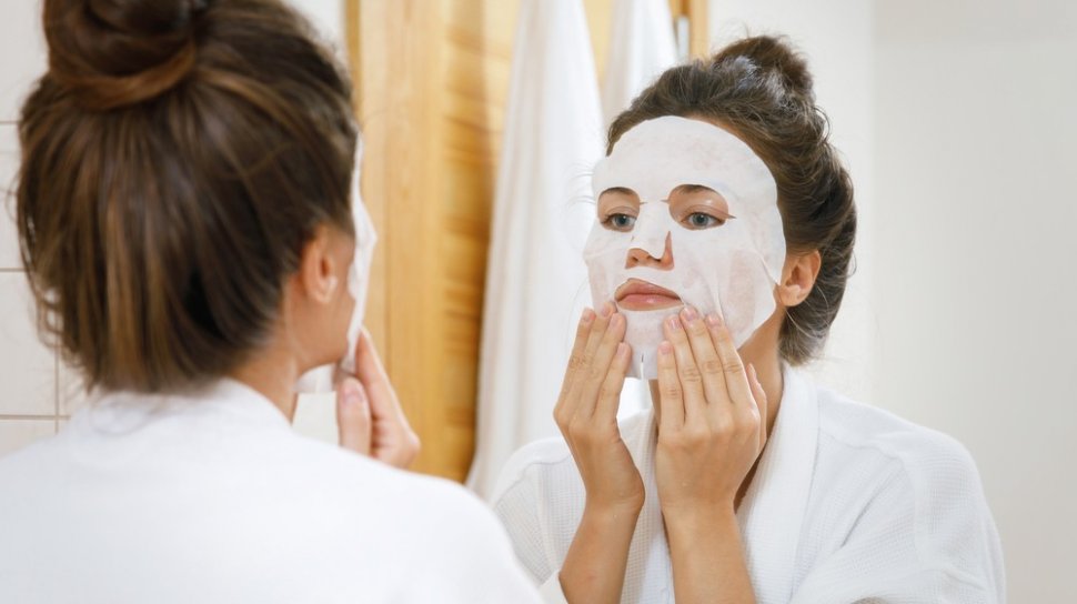 7 Tahapan Night Skincare Routine Ini Jangan Diskip Agar Kulit Wajah Sehat Maksimal