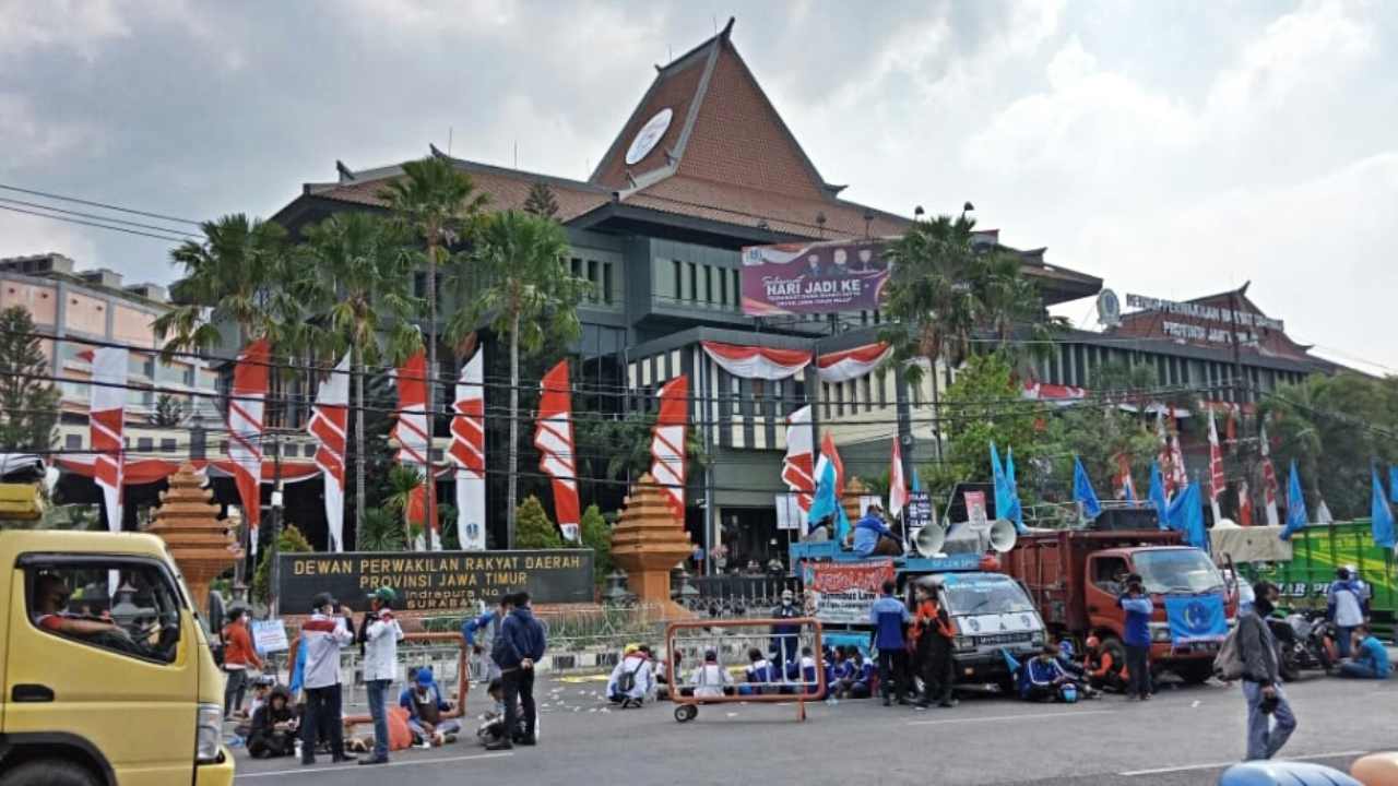 Anggaran Penegakan Tak Digubris Pemprov, Dua Perda Sosial di Jatim Mubazir