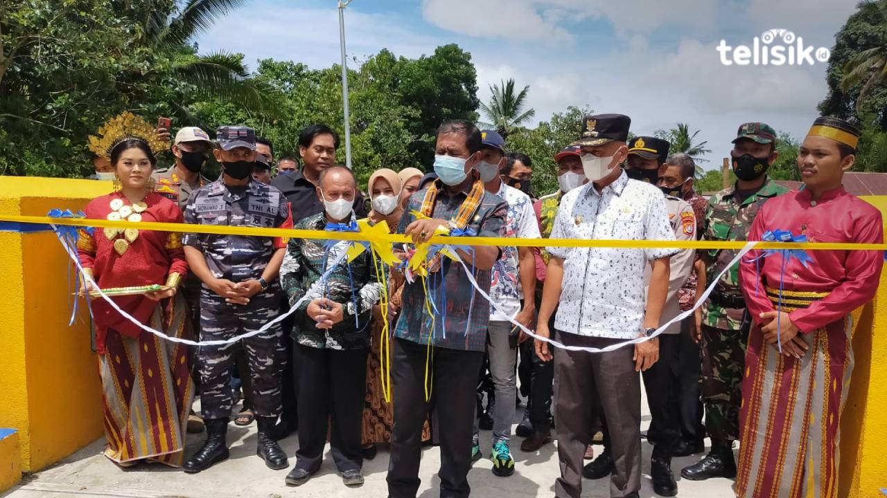 Dua Jembatan di Kolut Diresmikan, Permudah Akses Ekonomi Masyarakat