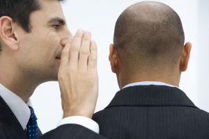 Ghibah Sama dengan Menantang Allah, Ini Alasannya