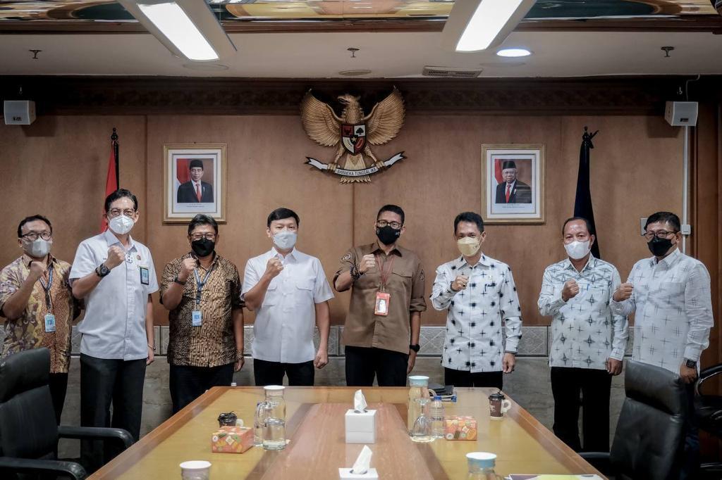 Haliana Bertemu Sandiaga Uno Soal Persiapan GTRA Summit Wakatobi 2022