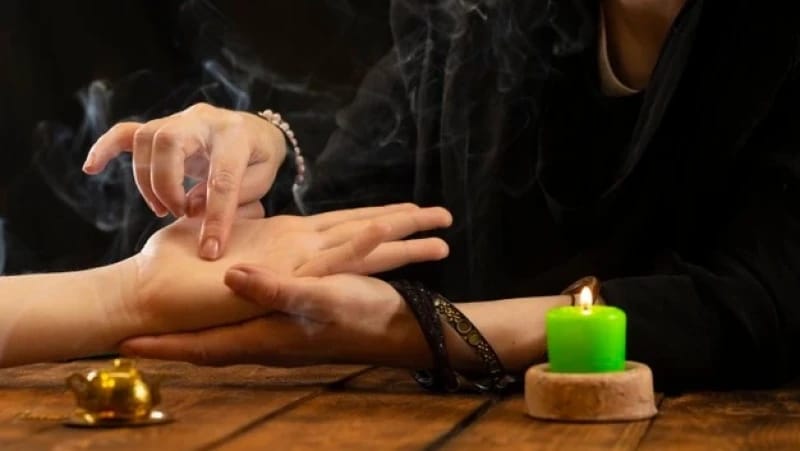 Jangan Datangi Dukun dan Peramal, Ganjarannya Sangat Berat