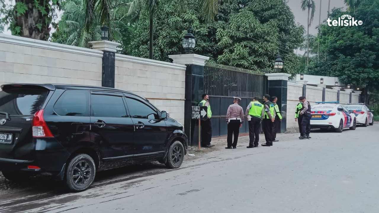 KPK Geledah Pabrik Milik Eks Bupati Langkat