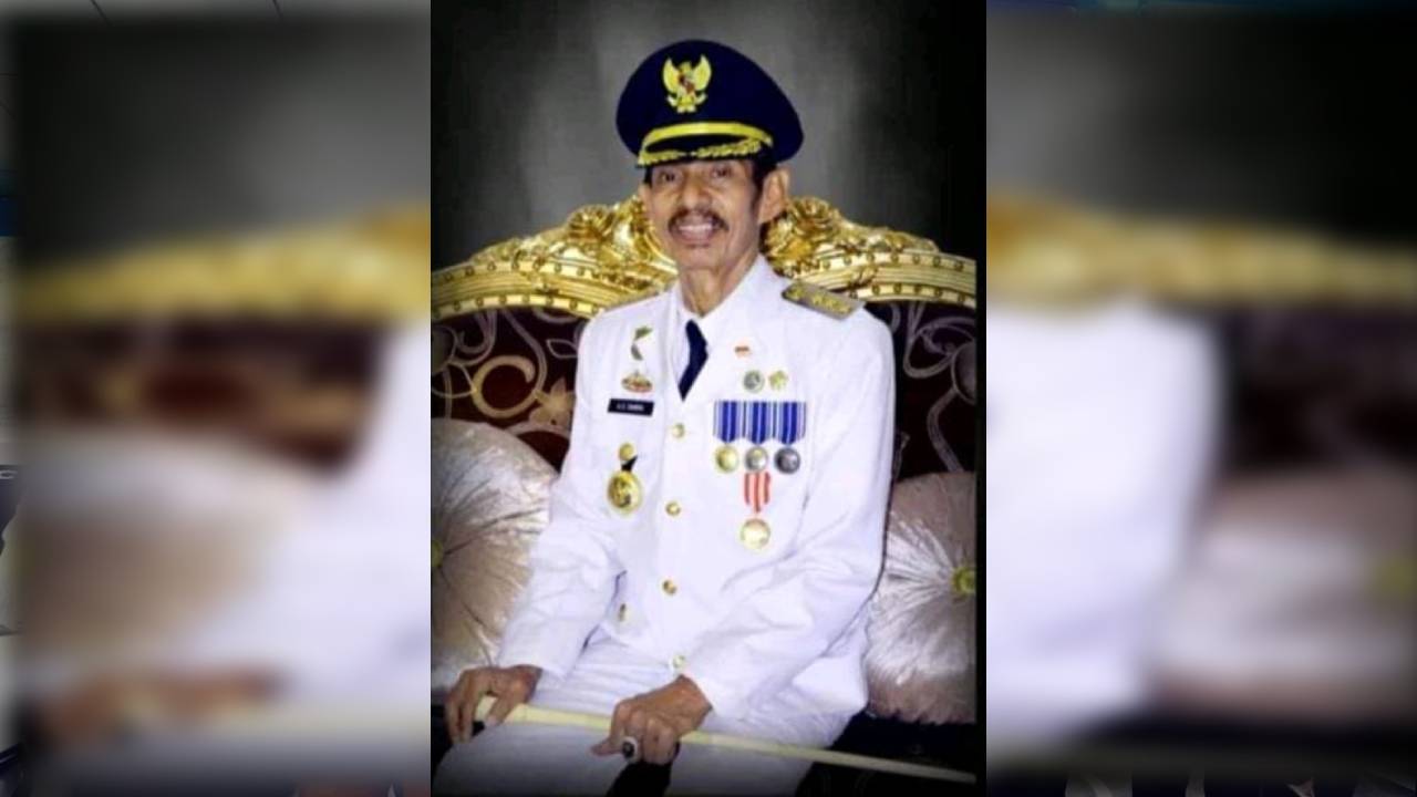 Plt Wali Kota Baubau Minta Semua Foto Almarhum AS Tamrin Tetap Terpasang di Pemkot