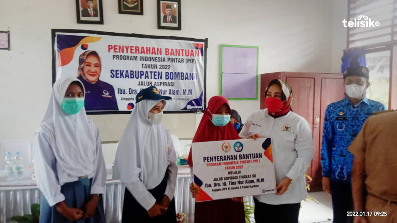 Ribuan Siswa di Bombana Keciprat Beasiswa PIP