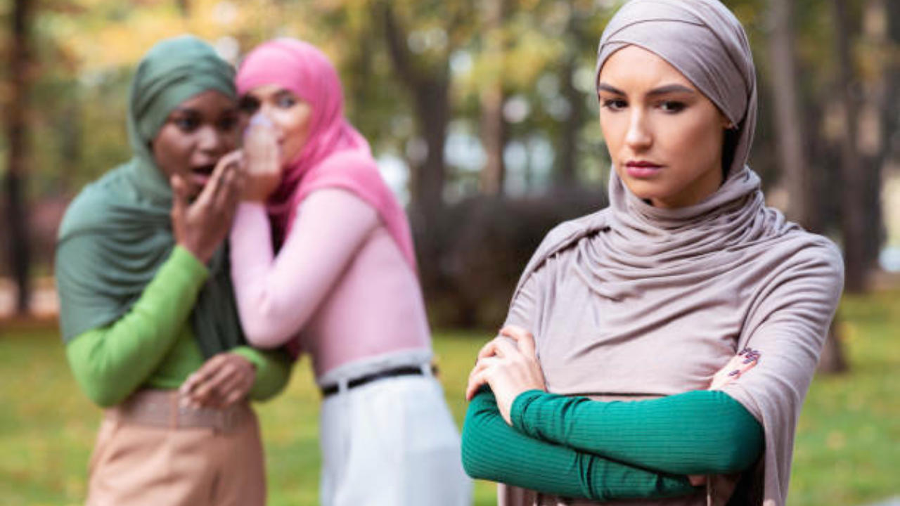 Tips dan Doa Agar Terhindar dari Ghibah