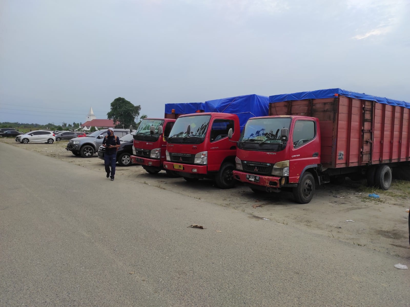 Truk Bermuatan Barang Ilegal dari Malaysia Ditangkap Polisi