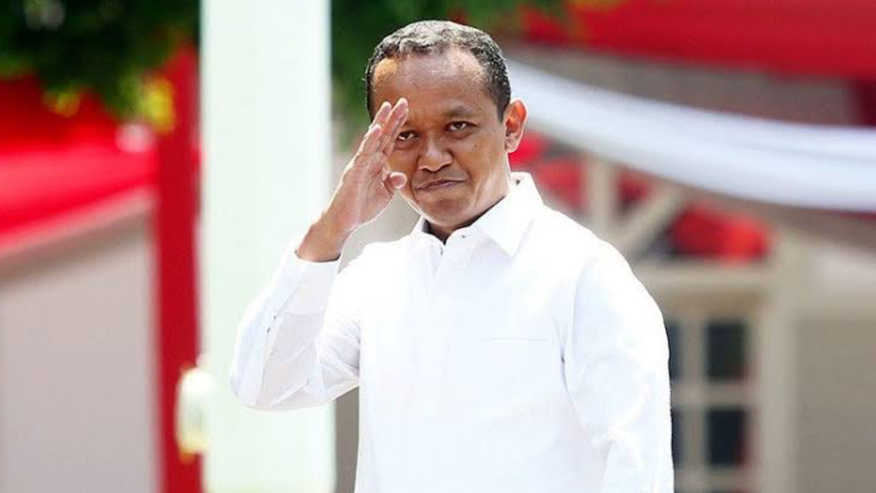 Jokowi Tunjuk Bahlil Lahadalia Jadi Menteri ESDM Ad Interim