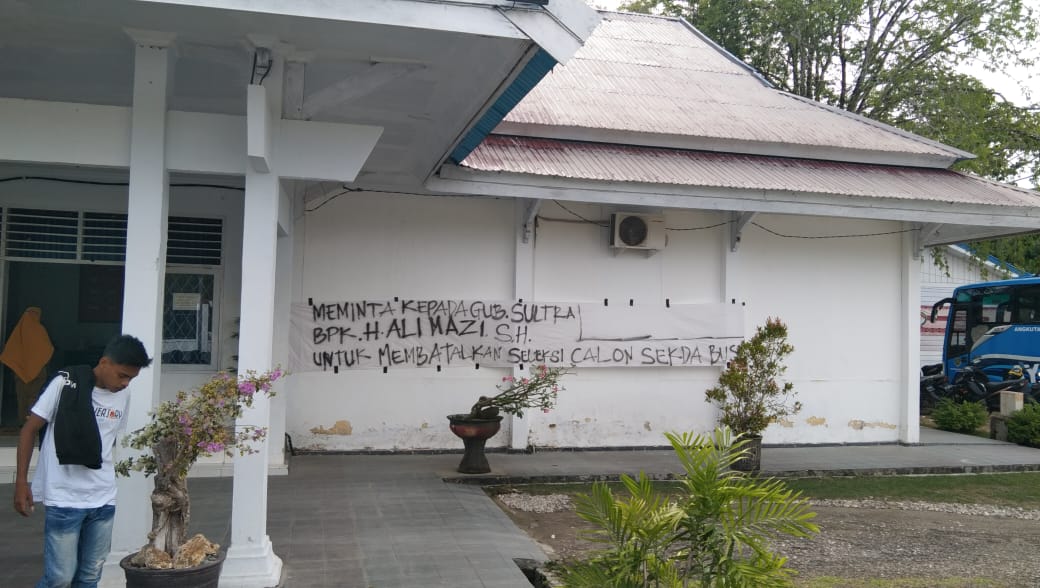 Abaikan Surat Dirjen Kemendagri, Pelantikan Sekda Busel Kembali Disoal