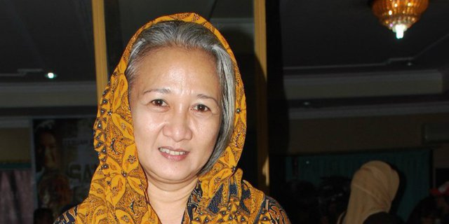 Artis Senior Ini Ngaku Tetap Salat Meski Sudah Pindah Agama
