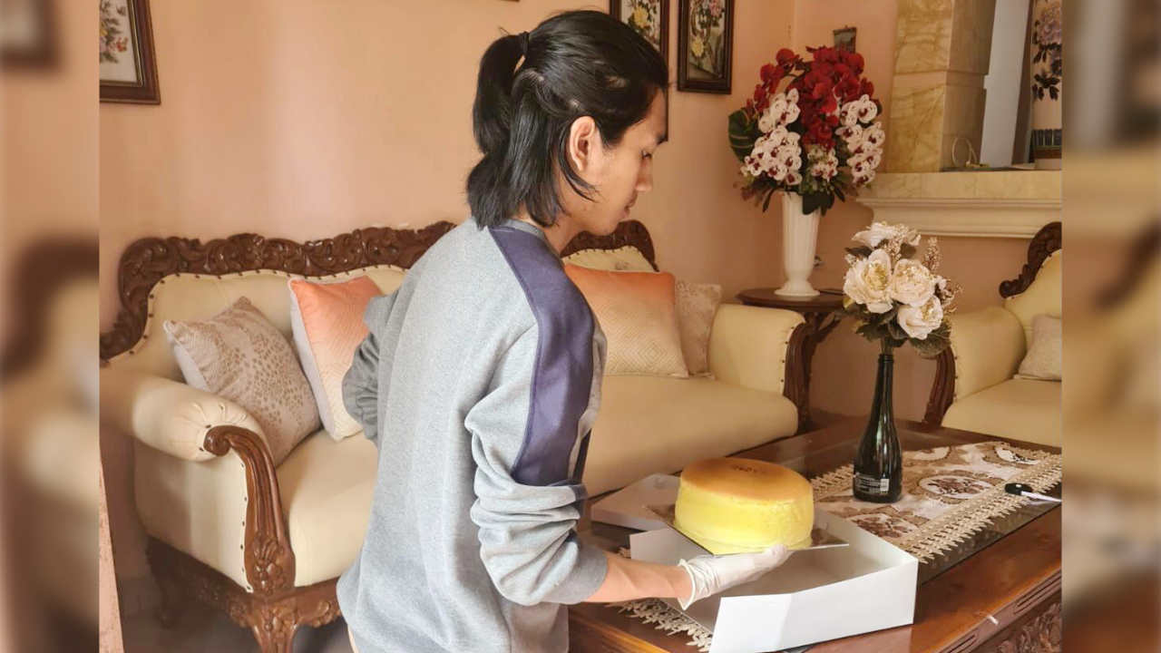 Berawal Hobi, Pemuda Ini Partner Bangun Bisnis Cheesecake di Kendari