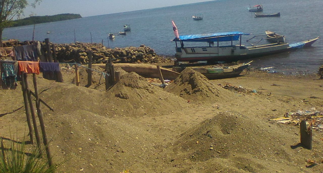 Diduga Korupsi, Warga Desa Paralando Manggarai NTT Lapor Kades ke Jaksa