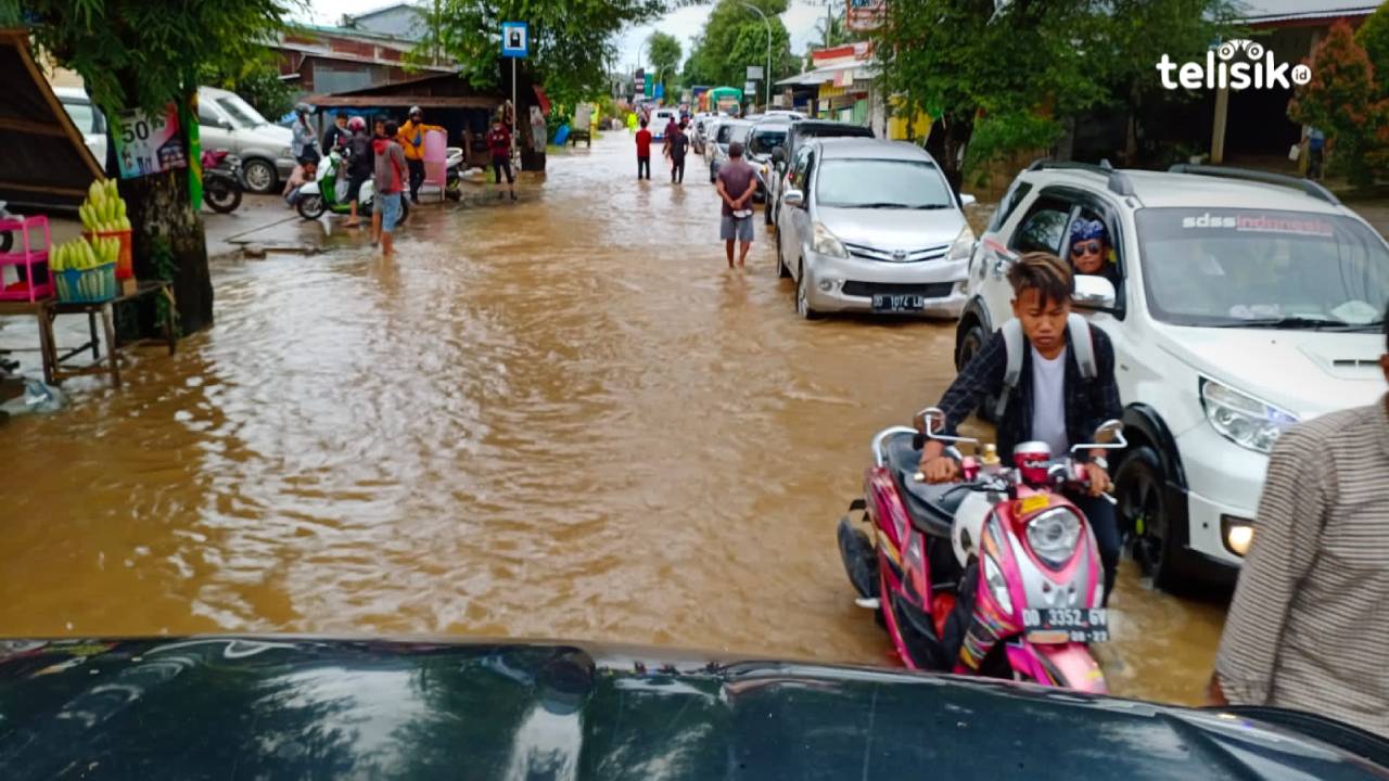 Hujan Deras Dua Hari, Banjir Genangi Poros Takalar-Jeneponto Sulsel