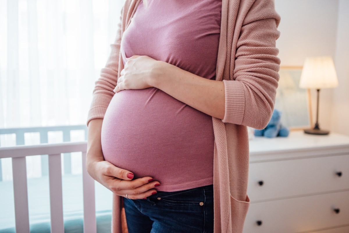 Ibu Hamil Ini Tancapkan Paku di Kepala Demi Lahirkan Anak Laki-Laki, Dengar Saran dari Dukun