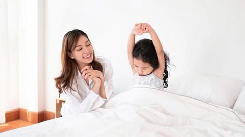 Ini Cara Biasakan Anak Bangun Pagi, Nomor 3 Paling Penting