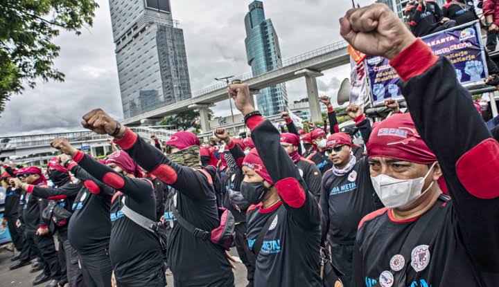 JHT Cair di Usia 56 Tahun Tuai Protes: Sangat Kejam Bagi Buruh