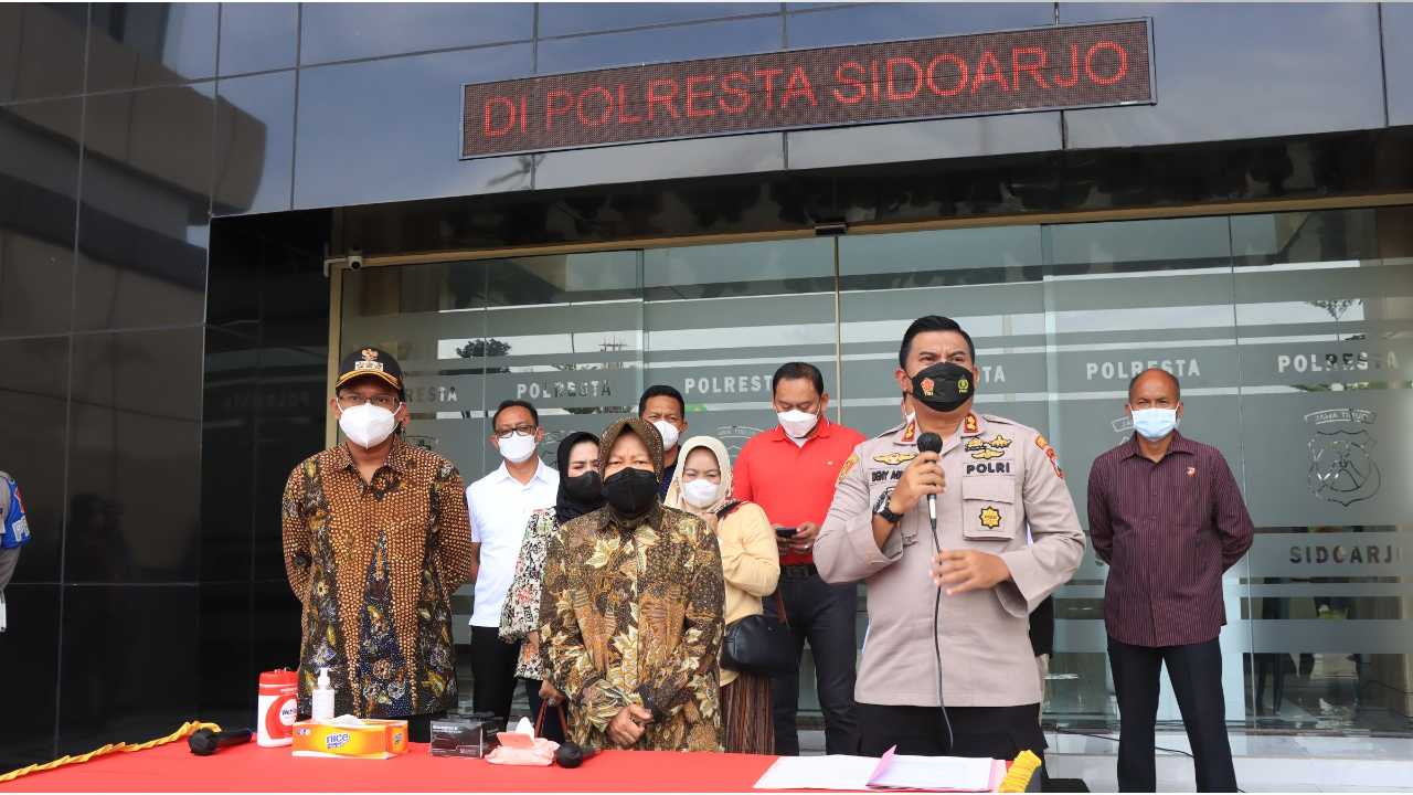 Ke Sidoarjo, Mensos Risma Soroti Angka KDRT yang Meningkat