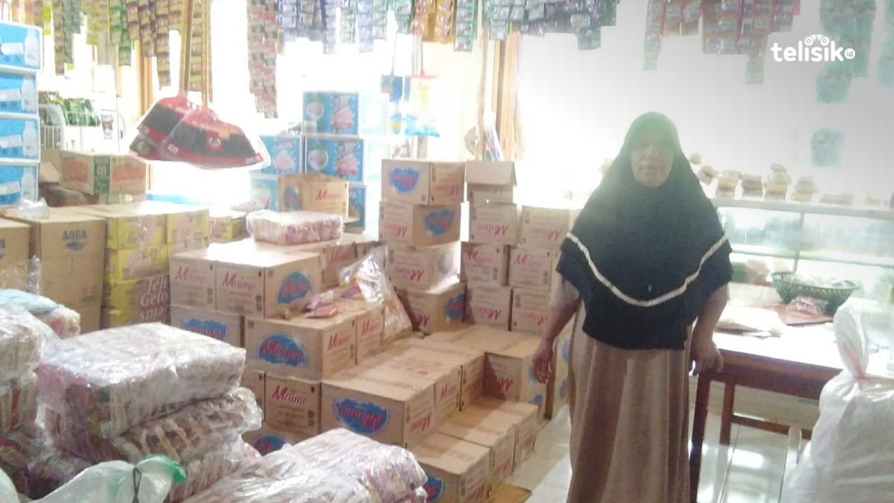 Kisah Perjuangan Seorang Ibu di Mubar Merintis Usaha Kelontong