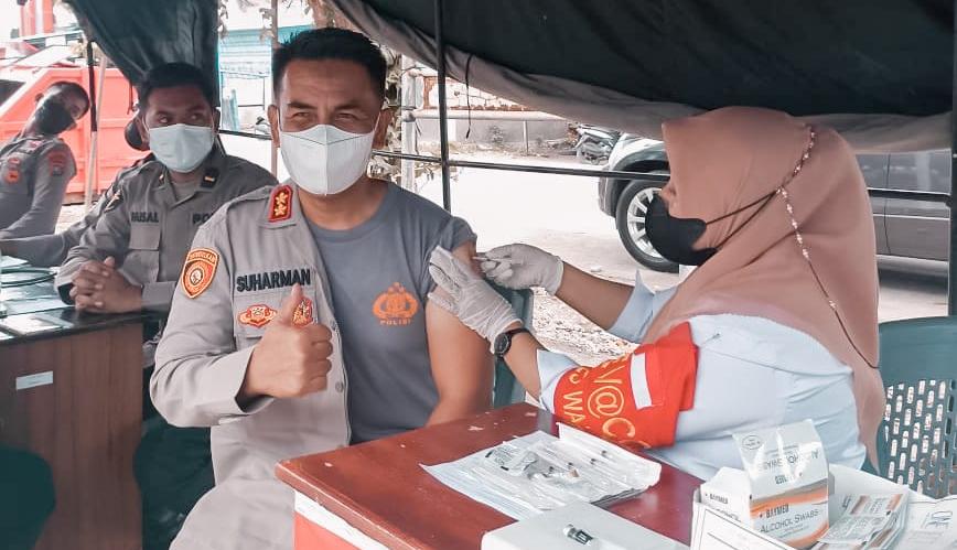 Polres Wakatobi Mulai Vaksin Booster ke Personelnya