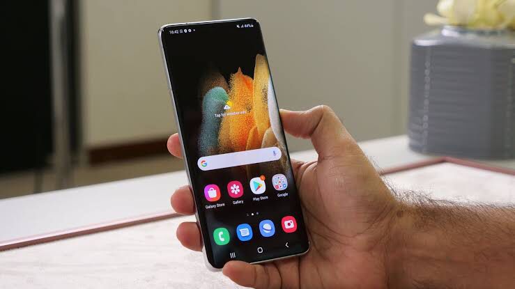 Samsung Galaxy S22 Resmi Meluncur Besok, Harganya Bikin Kaget