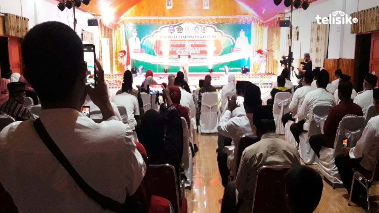 Soroti Aturan Penggunaan Toa Masjid, Wabup Wakatobi Minta Menag Minta Maaf Pada Umat Islam