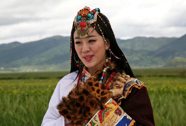 Wanita Ini Punya Banyak Suami, Saat Berhubungan Badan Punya Kode Khusus