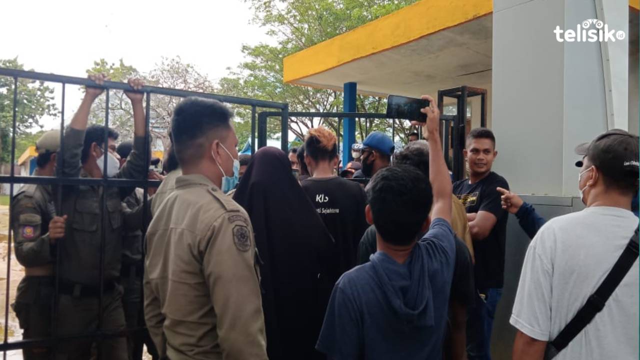 Warga Wandoke Mubar Demo, Tuntut Transparansi Dana Desa