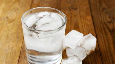 Waspada, 4 Hal Ini Membuat Kamu Batuk Usai Minum Es