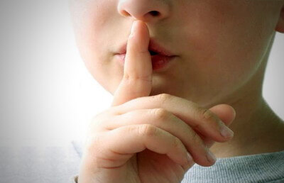 3 Keutamaan Menutup Aib Orang Lain