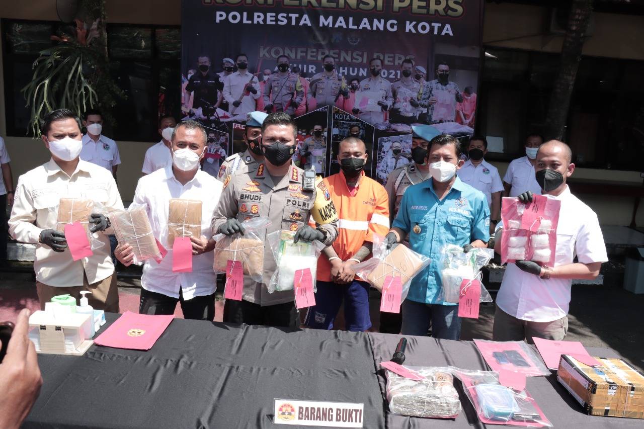 Polresta Malang Kota Gagalkan Penyelundupan Sabu 9,2 Kg