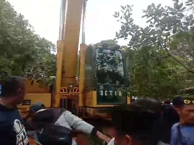 Emak-Emak di Konkep Hadang Alat Berat, PT GKP Tegaskan Tak Serobot Lahan
