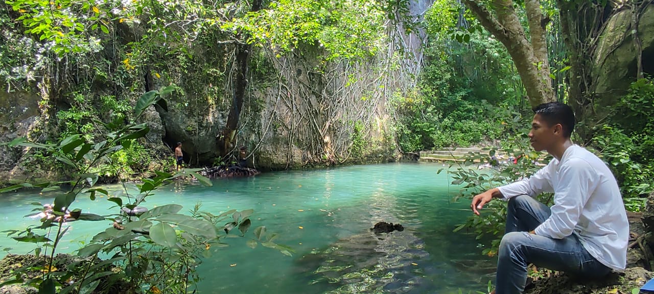 Gumanano, Permandian di Bawah Bongkahan Tebing