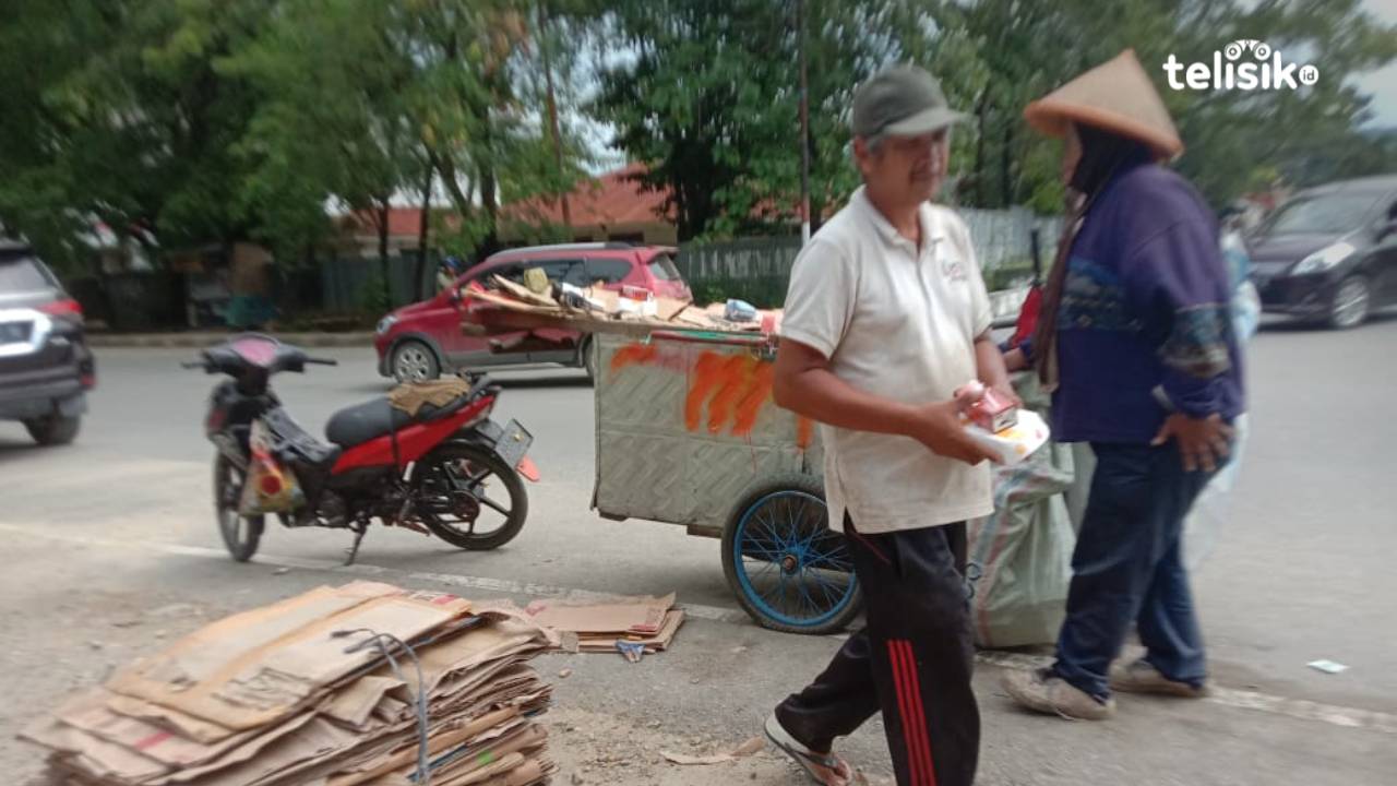 Minim Lapangan Kerja, Memulung jadi Alternatif Bertahan Hidup