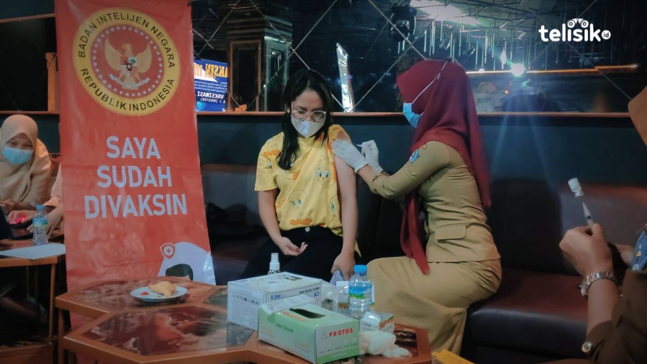 Para Ladies Hotel Wixel Kendari Divaksin