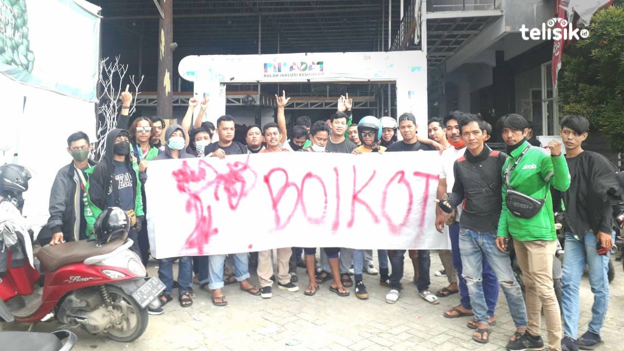 Puluhan Sopir Ojol Boikot Kantor Grab Driver Center Kendari