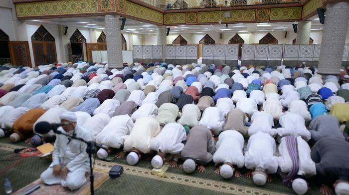 Ramadan Tahun Ini, Salat Tarawih di Masjid Tak Perlu Lagi Jaga Jarak