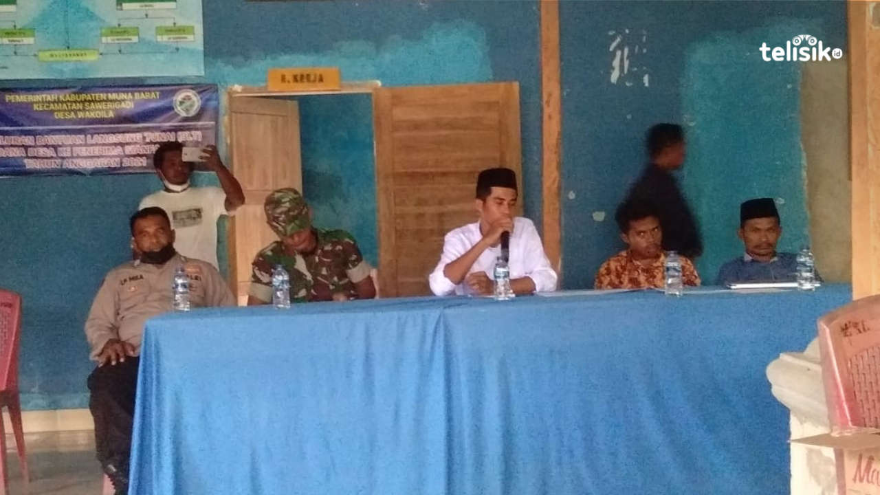 Rapat Kerja, Membahas Anggaran Dana Desa Wakoila Mubar