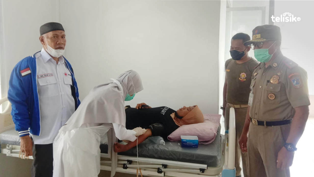 Satpol PP Penuhi Kebutuhan Darah di RS dr H LM Baharuddin
