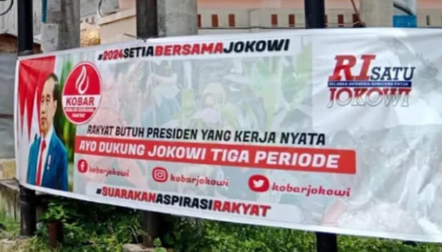 Spanduk Jokowi Terpajang di Kupang, Masyarakat Minta 1 Periode Lagi