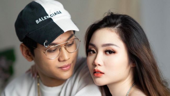 Vanessa Khong Pacar Indra Kenz Pamer Sepatu Rp 30 Juta, Wanita Ini Bongkar Harganya
