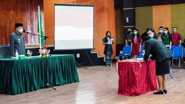 Dari Puluhan Pejabat Dinonjob Bupati Manggarai, 4 Orang Dilantik Kembali, Siapa Mereka?