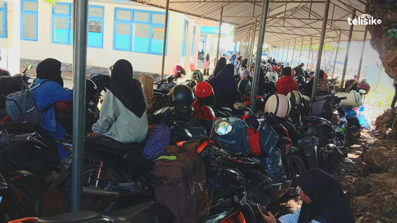 H-6 Idul Fitri, Pemudik Padati Pelabuhan Penyeberangan Torobulu