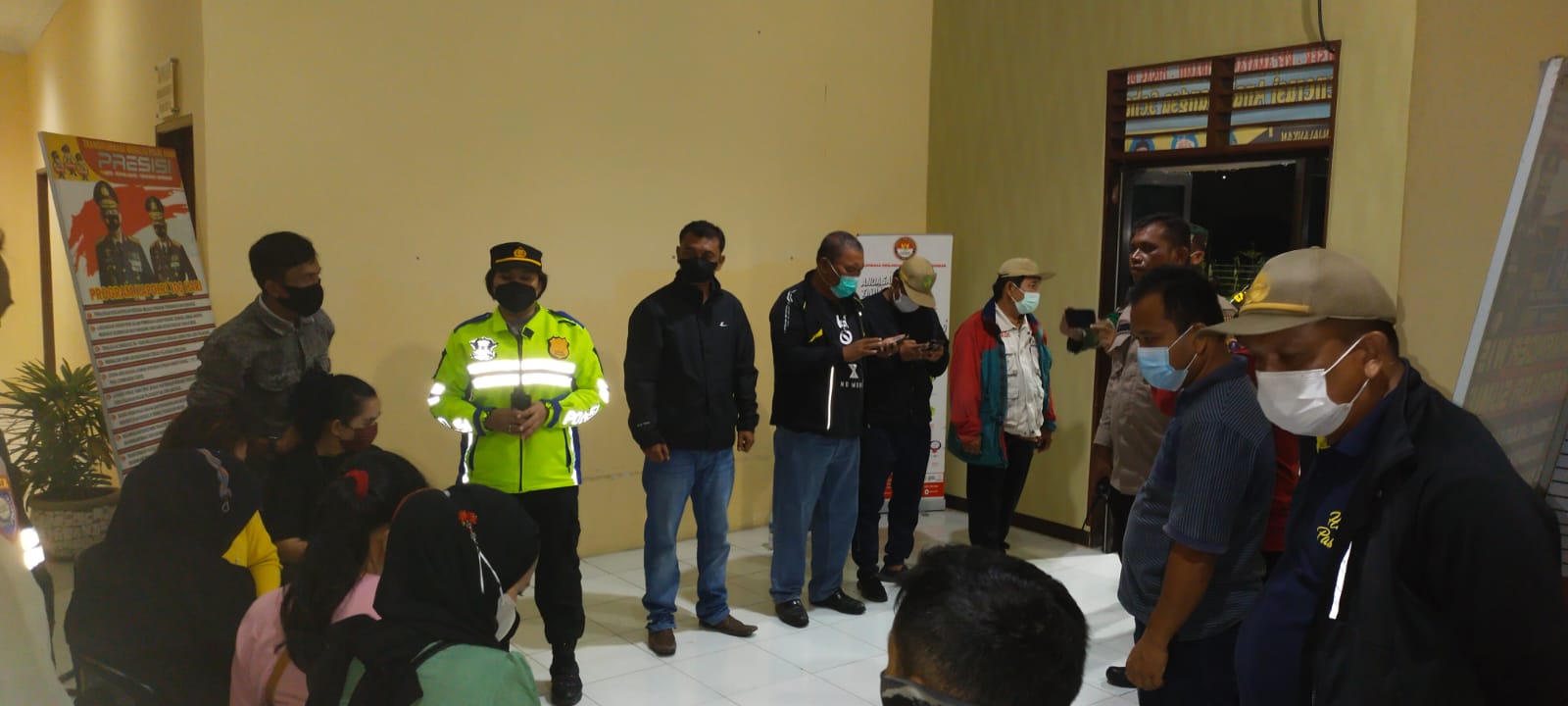 Jelang Lebaran, Polisi Tangkap 4 Pasangan Mesum di 2 Hotel di Medan